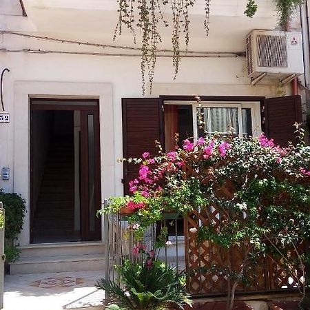 Casa A 100Mt Mare Apartment Pozzallo Luaran gambar